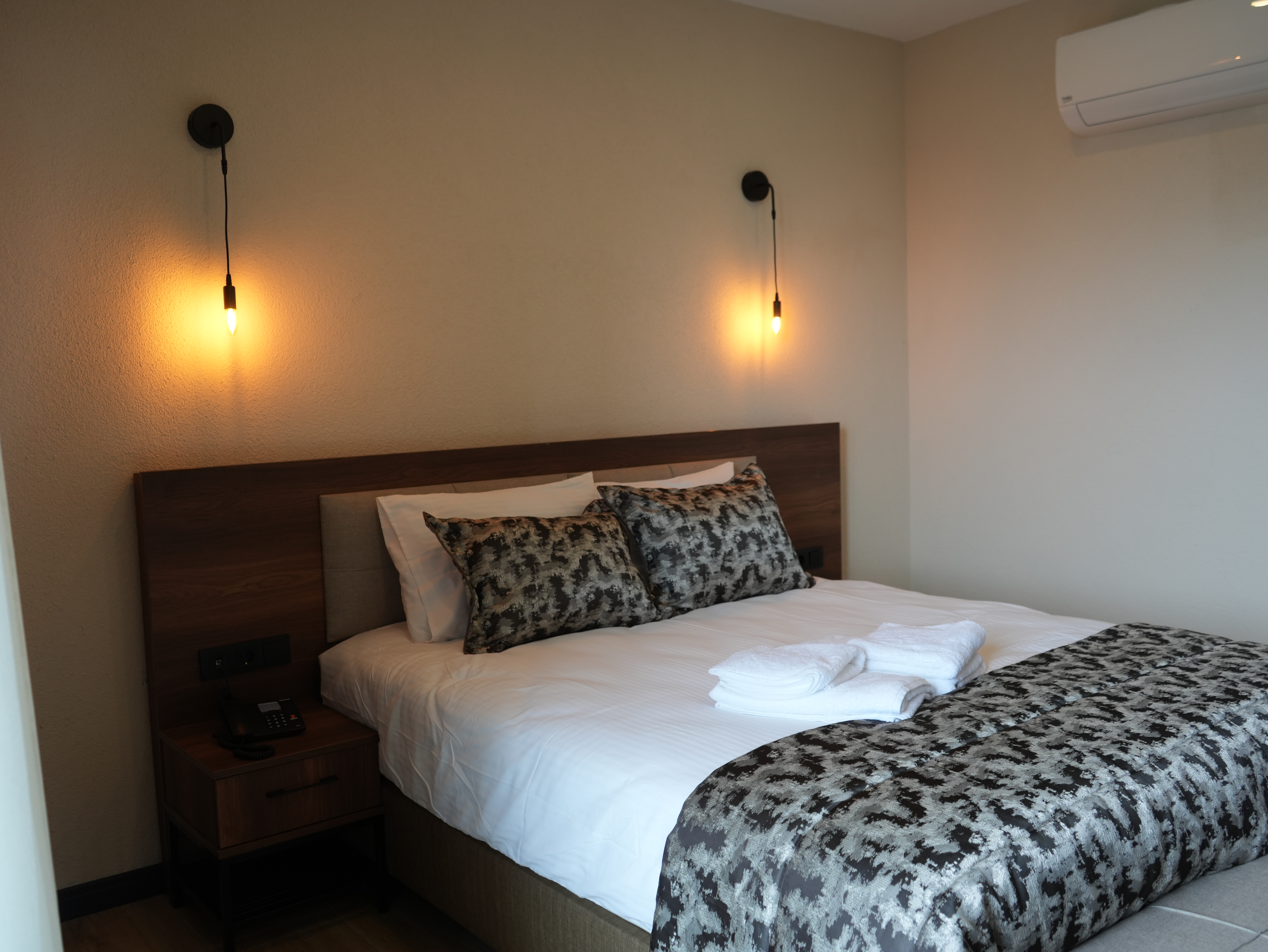 SNGL ROOM